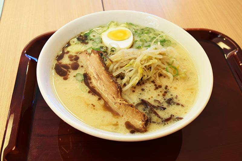 ラーメン001 熊本ラーメン 650円