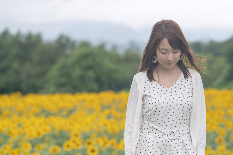 仲良しの声優、加藤英美里ちゃんと今年の夏に プライべートでひまわり畑に行って 撮ってもらった写真