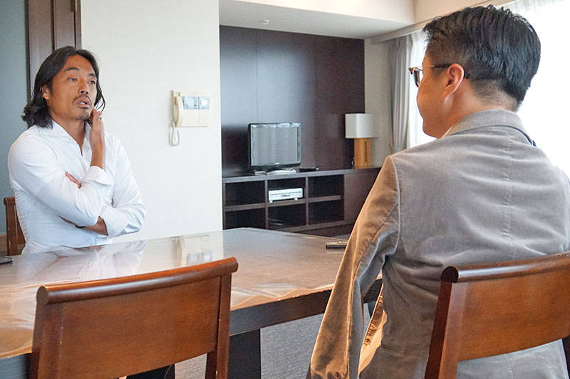 熱く語る乙武さんと安彦さん