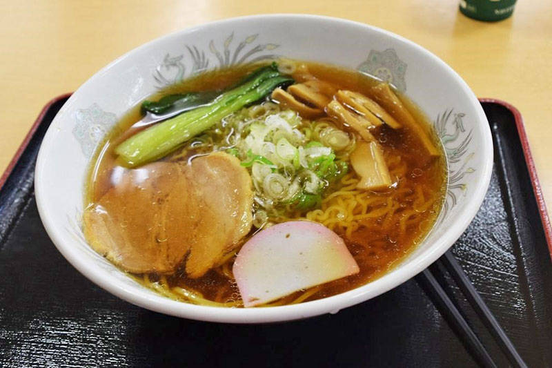 f:id:sakumaga:20200221150937j:plain 醤油ラーメン520円