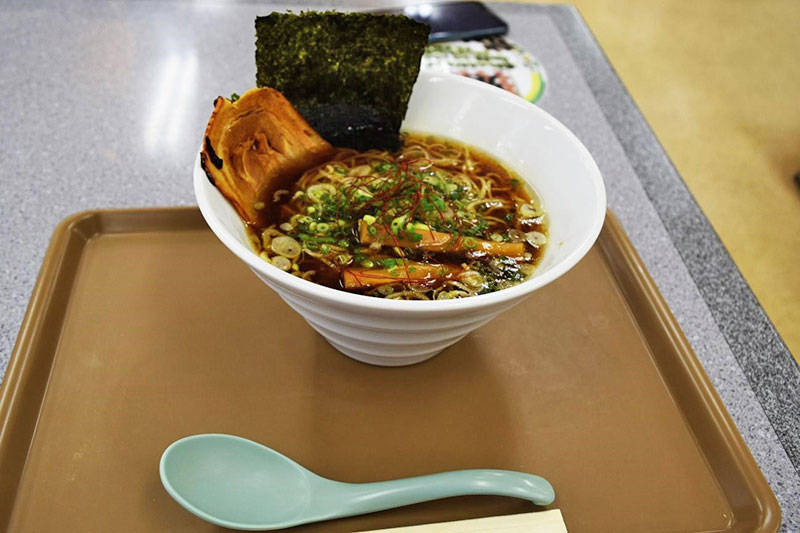 f:id:sakumaga:20200221151151j:plain 醤油ラーメン650円