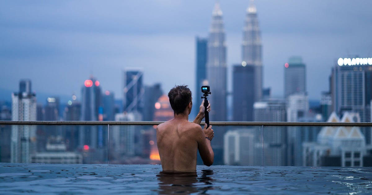 最初にみた、Vloggerは成人男性