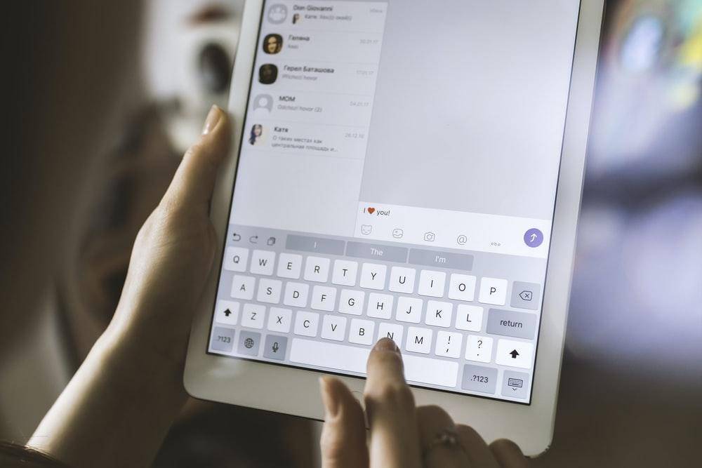 Slackってなに？ChatWorkってなに？
