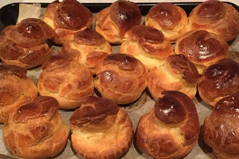 （とある男性作のシュークリーム）